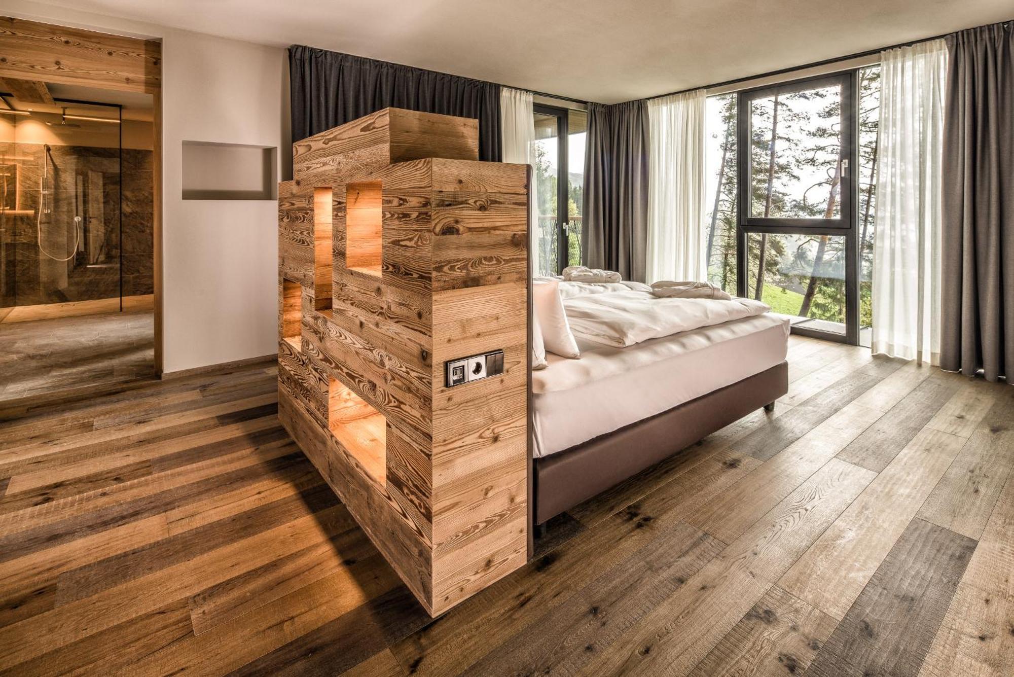 Hotel My Arbor - Dolomites Bresanona Exterior foto A room at the Hotel Axelmannstein